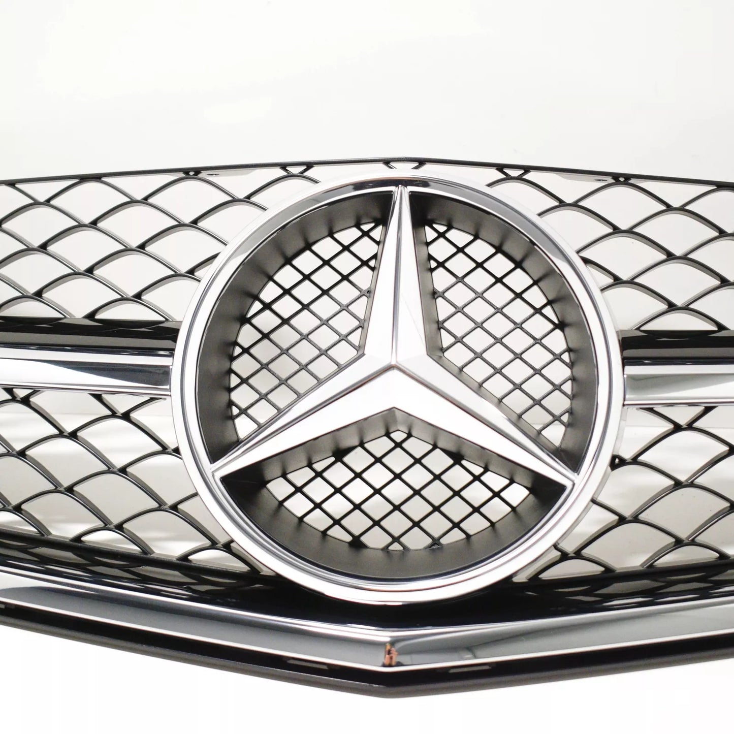 NEW MERCEDES-BENZ C W204 RADIATOR GRILLE A2048802483 ORIGINAL