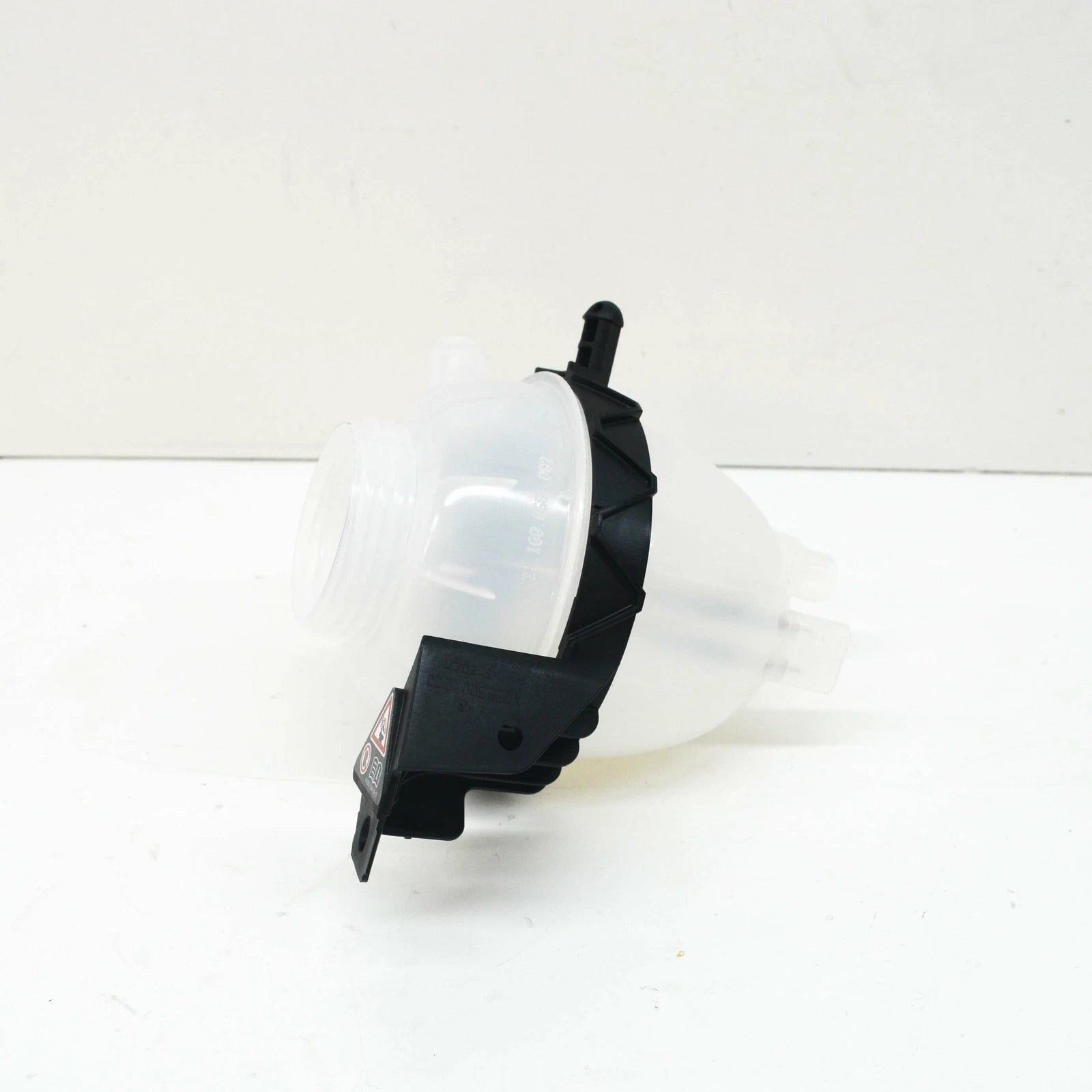 NEW MERCEDES-BENZ GLC X253 ENGONE COOLING EXPANSION TANK A2535001200 ORIGINAL