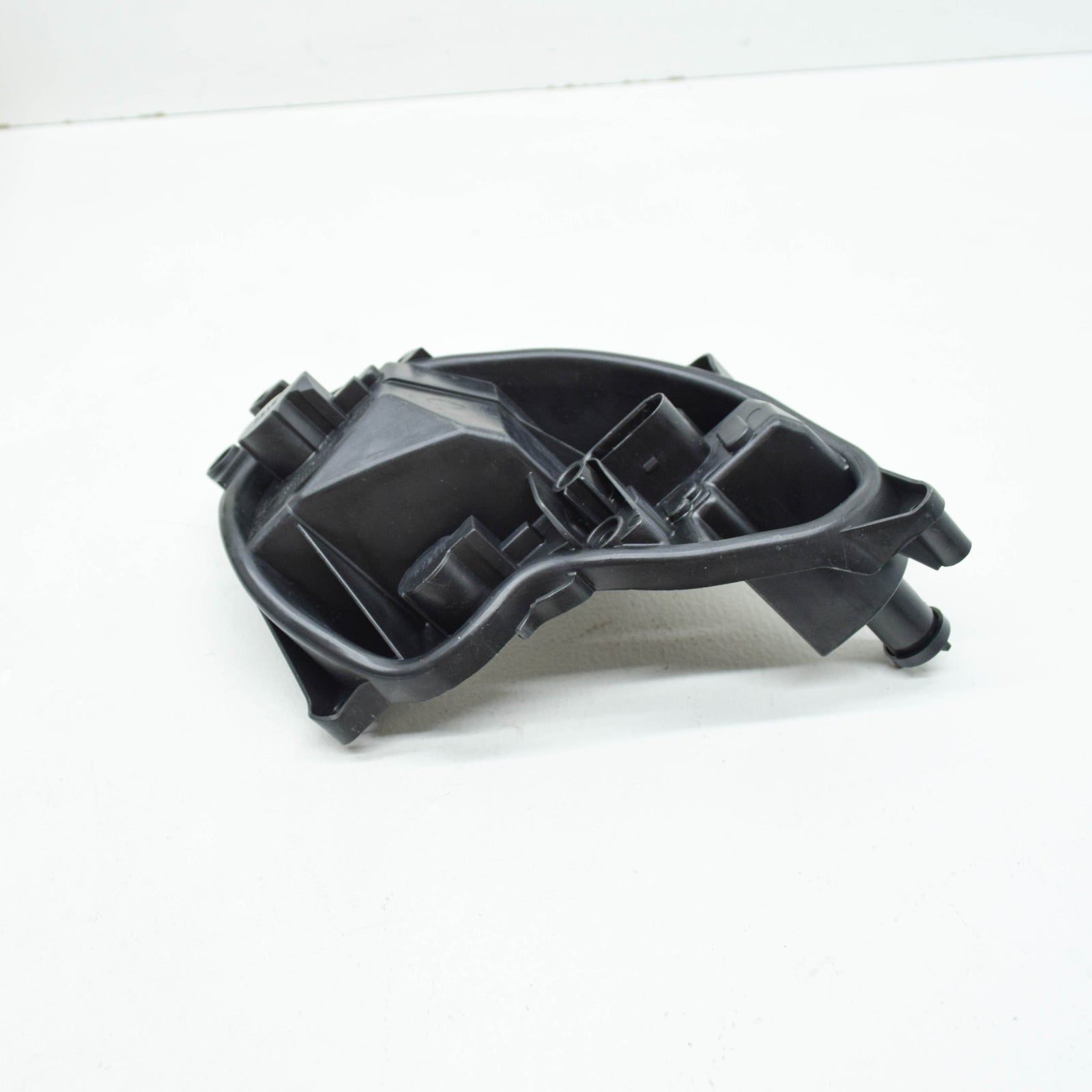 NEW AUDI TT FV REAR RIGHT TAIL LIGHT BULB CARRIER 8W5945258 ORIGINAL