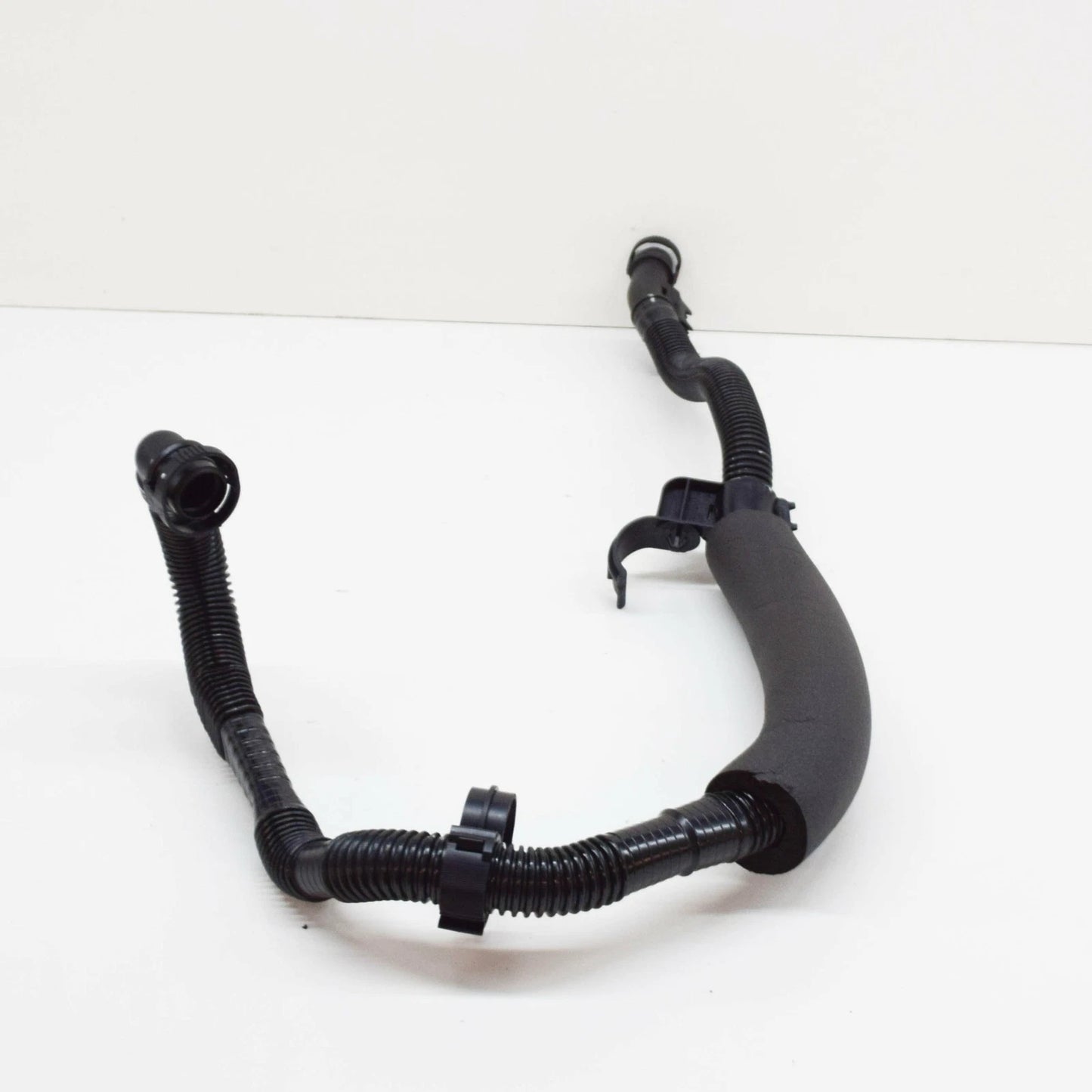 NEW VW PASSAT B8 SECONDARY AIR INJECTION PUMP HOSE 5C0131128E