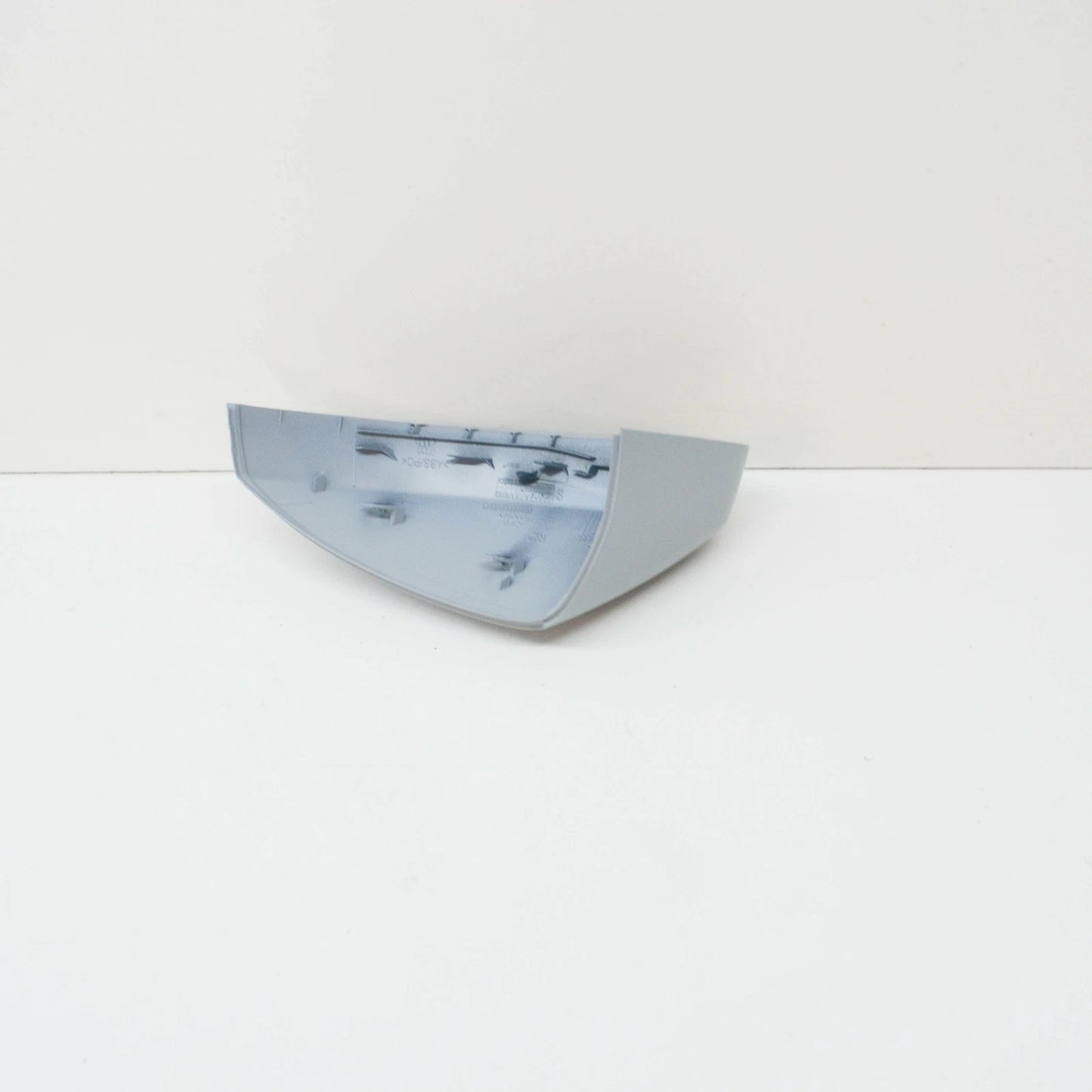 NEW AUDI A3 8V FRONT RIGHT DOOR MIRROR CAP 8V0857528DGRU