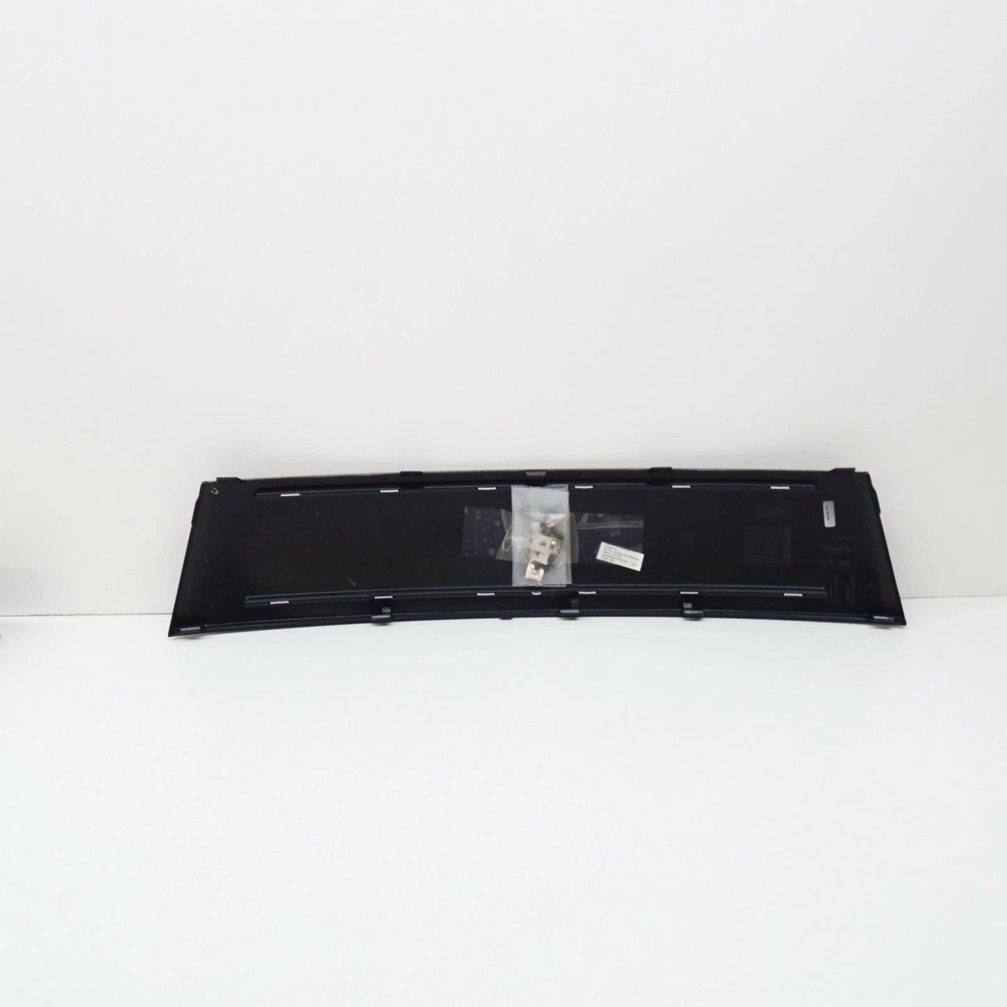 NEW AUDI A8 4E D3 FRONT GLOSSY BLACK PLATE FILLER 4E0807285ALT94