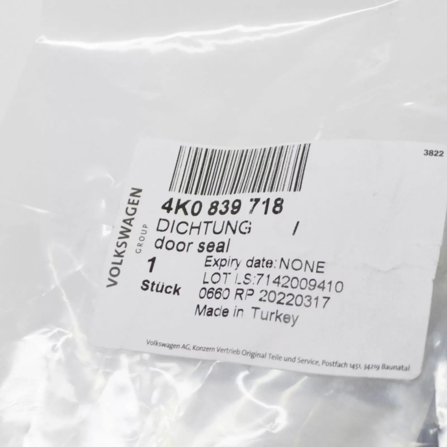 NEW AUDI A6 C8 REAR RIGHT OUTER DOOR SHELL SEAL 4K0839718 ORIGINAL