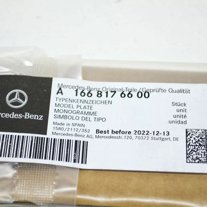 NEW MB GLE COUPE C292 FRONT LEFT WING EMBLERM BADGE LOGO A1668176600