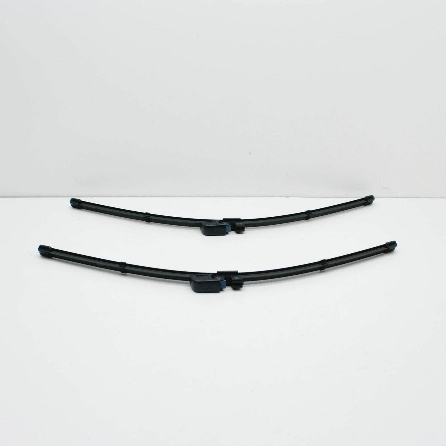 NEW AUDI A8 4E FRONT WINDSCREEN WIPER BLADES SET AERO LHD 4E0998002