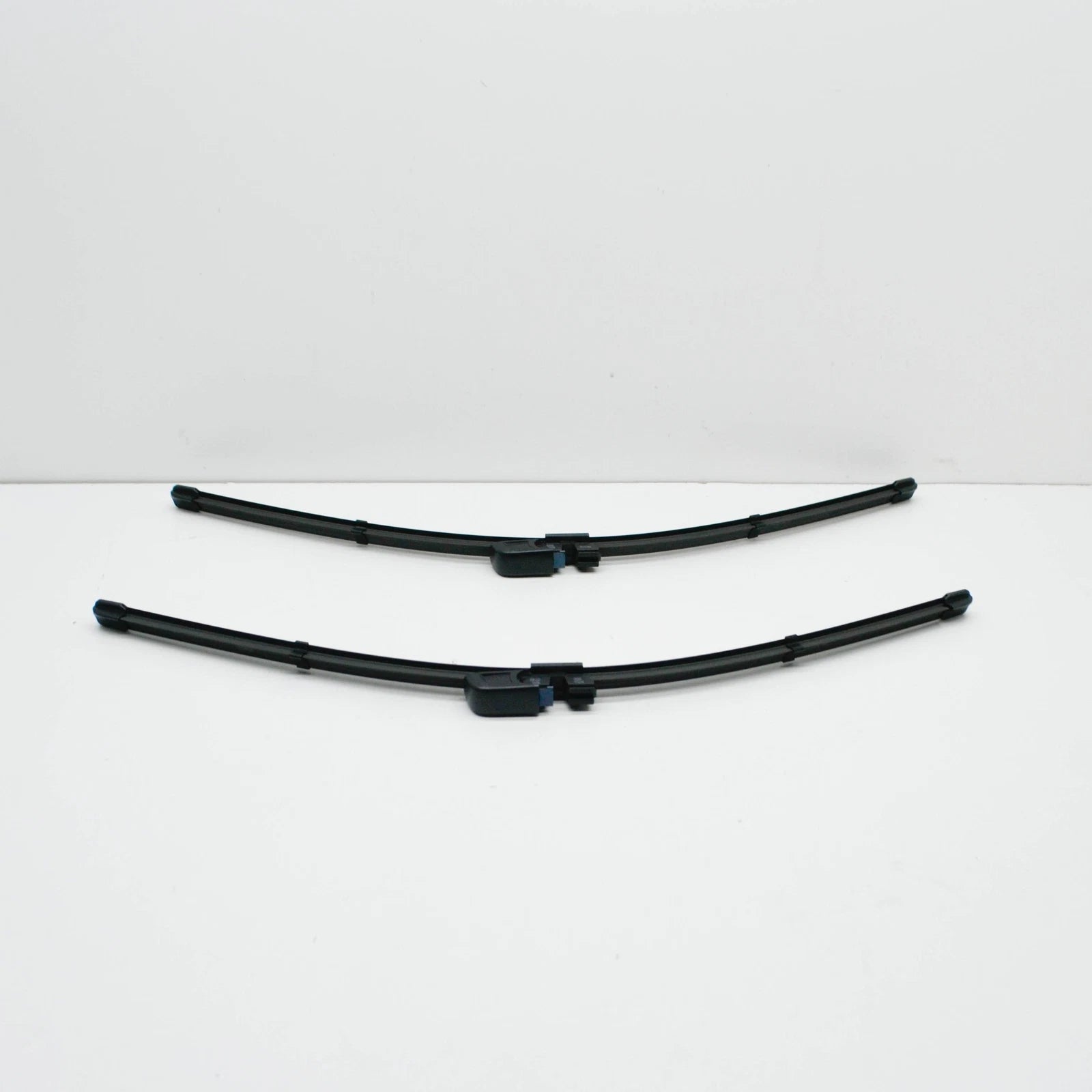 NEW AUDI A8 4E FRONT WINDSCREEN WIPER BLADES SET AERO LHD 4E0998002
