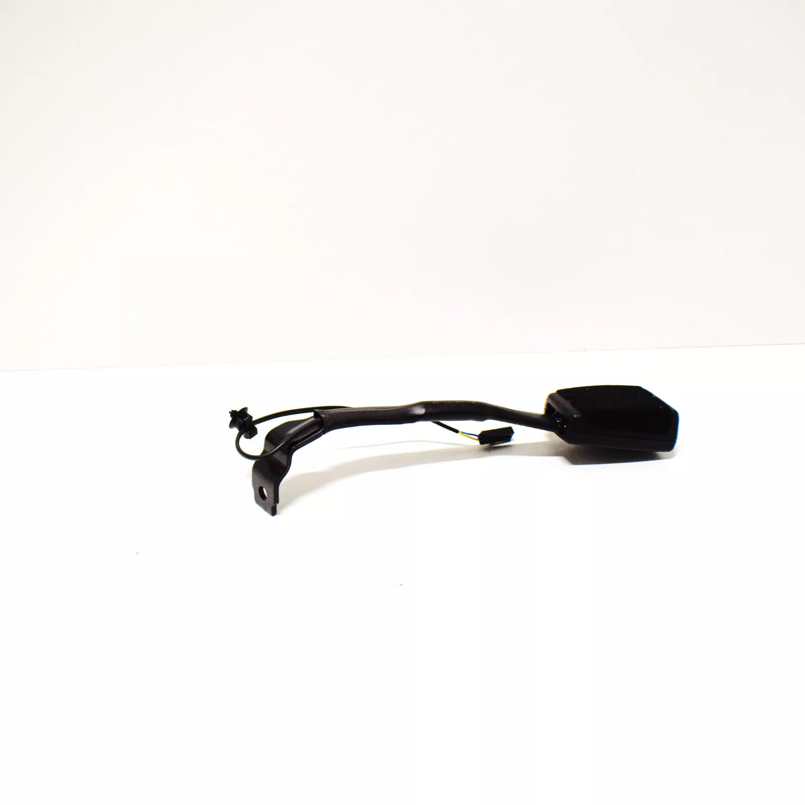 NEW VOLKSWAGEN GOLF MK6 FRONT LEFT SEAT BELT BUCKLE 1K3857755AGYLZ