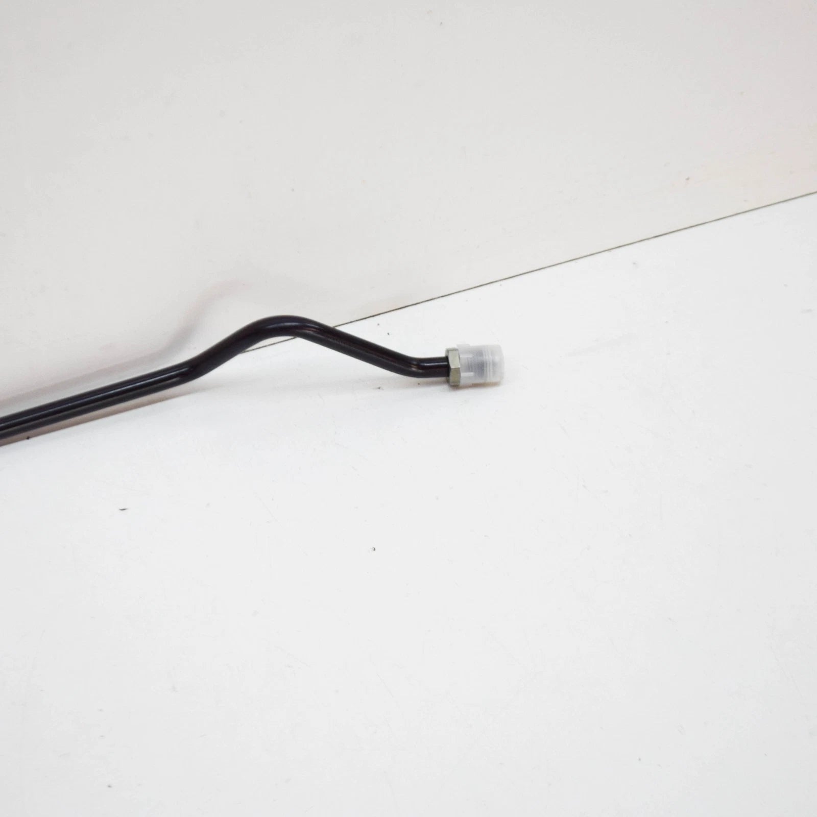 NEW MERCEDES-BENZ S W220 SUSPENSION SELF-LEVELING UNIT HOSE A2209978282 ORIGINAL