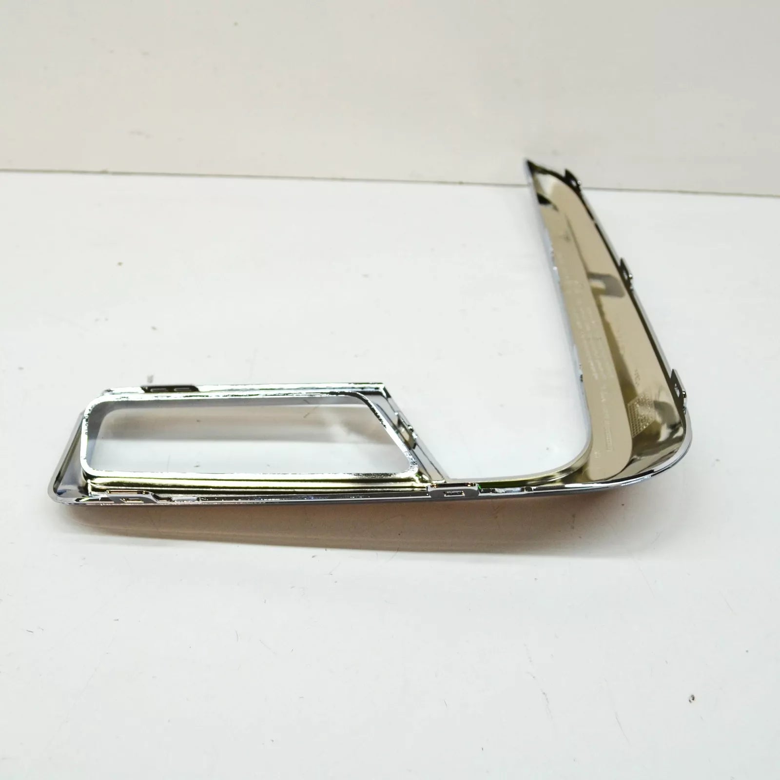 NEW BMW 7 G11 G12 M FRONT BUMPER RIGHT TRIM 51118079586 ORIGINAL