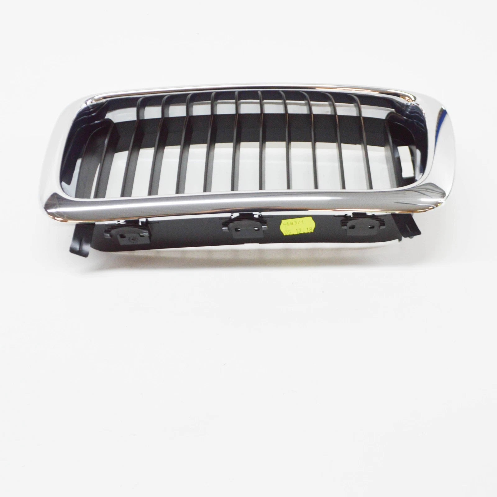 NEW BMW 7 SERIES E38 FRONT RADIATOR KIDNEY GRILLE LEFT 8125811 51138125811