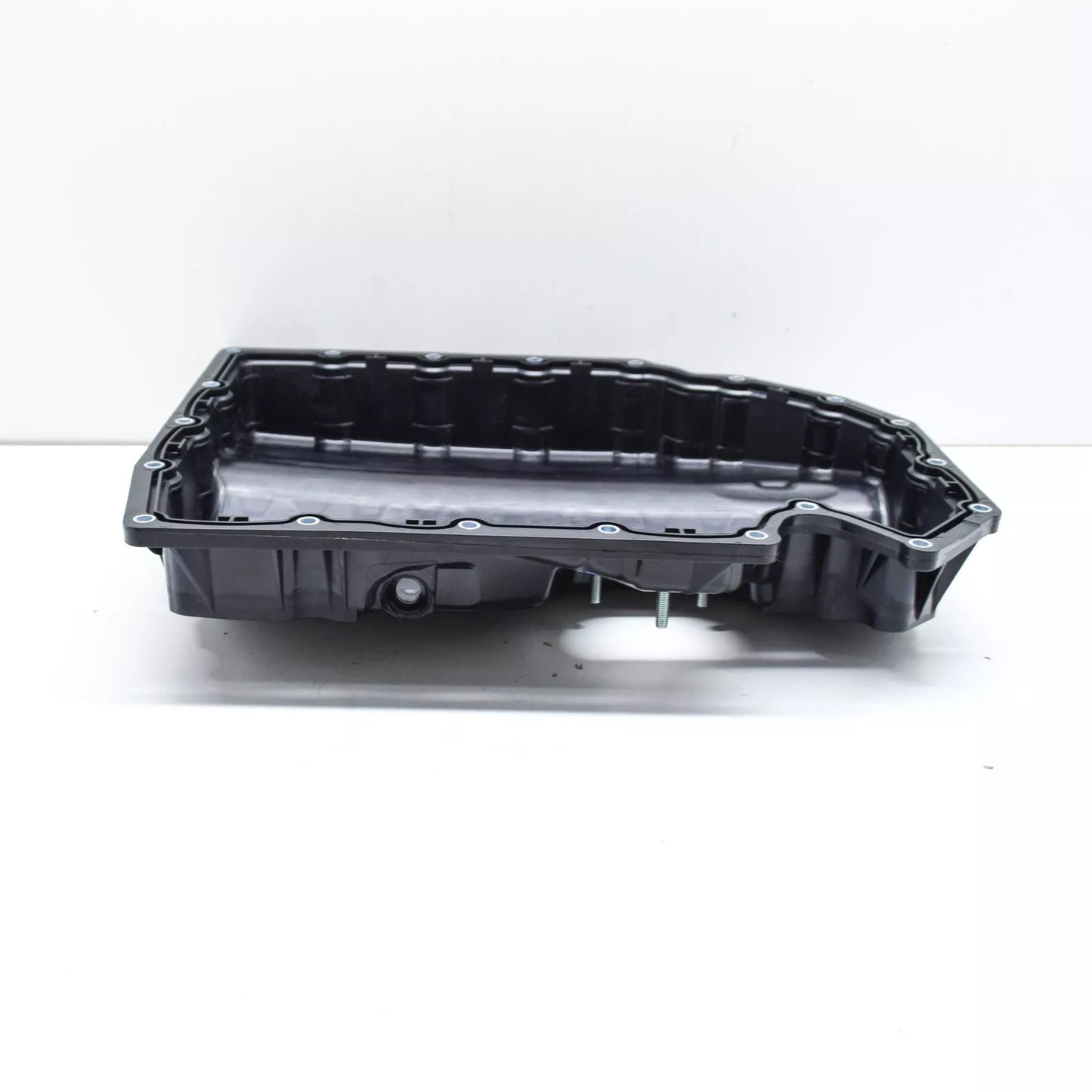 NEW VOLKSWAGEN JETTA MK7 A7 CRANKCASE LOWER OIL PAN PART 06K103600AA ORIGINAL