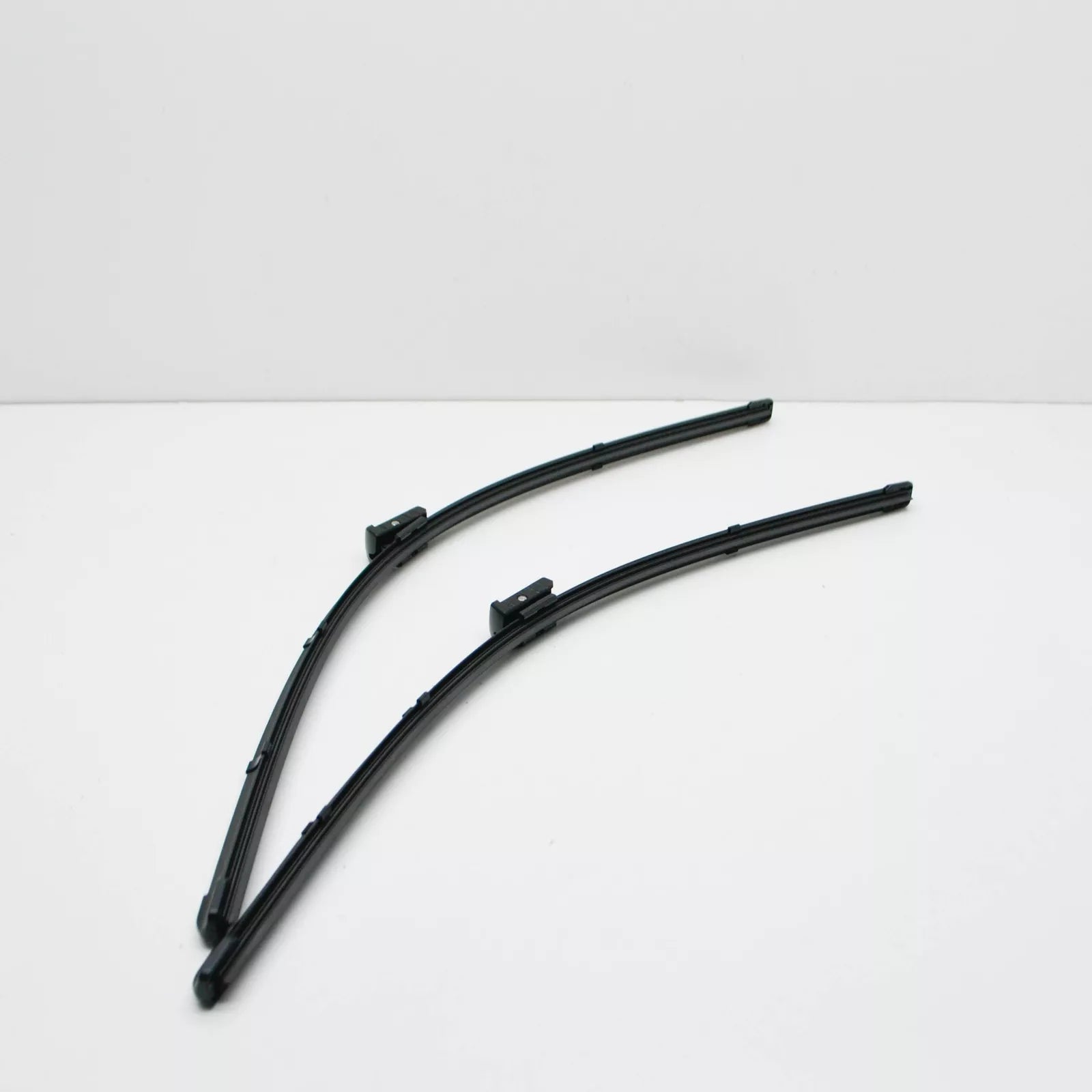 NEW MERCEDES-BENZ GL-CLASS X166 FRONT WIPER ARMS LHD A166820104528 ORIGINAL