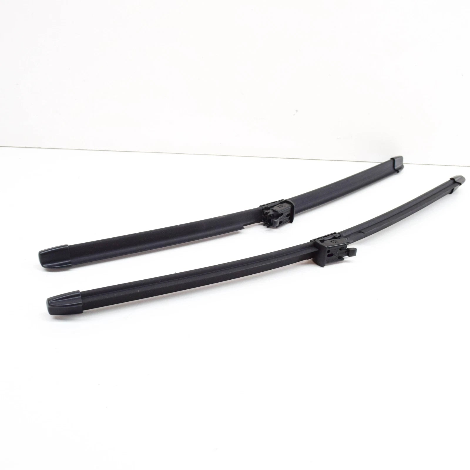 NEW MERCEDES-BENZ S C217 FRONT WIPER BLADE SET LHD A2178202000 ORIGINAL