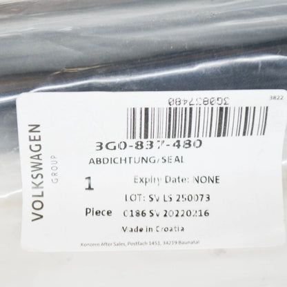 NEW VOLKSWAGEN PASSAT B8 FRONT RIGHT DOOR WINDOW MOLDING 3G0837480 ORIGINAL