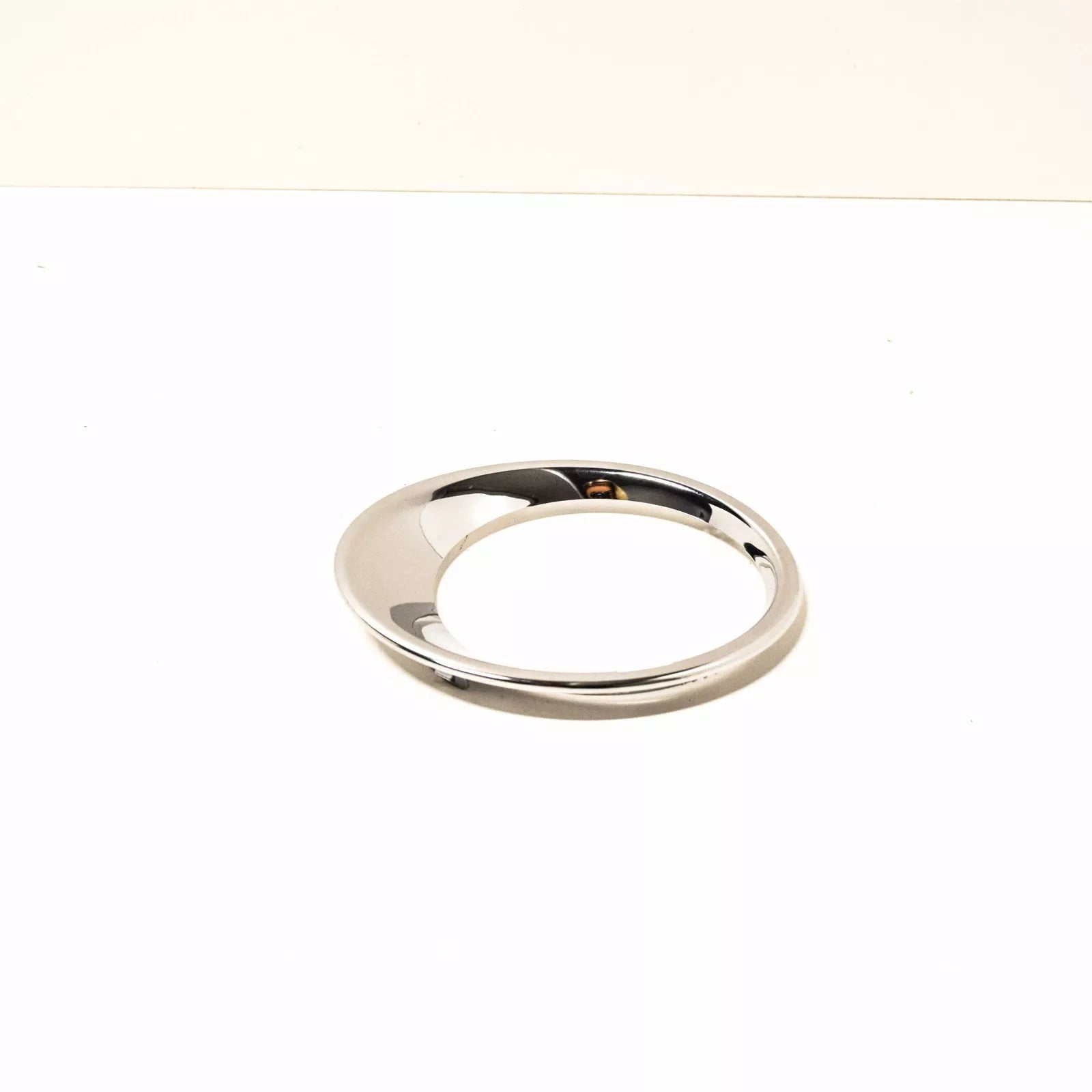 NEW VW LOAD UP FRONT LEFT FOG LIGHT SURROUND COVER TRIM 1S0853399A2ZZ ORIGINAL