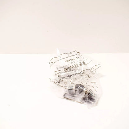 NEW AUDI TT 8J LICENSE NUMBER PLATE LIGHT 8T0943021A ORIGINAL