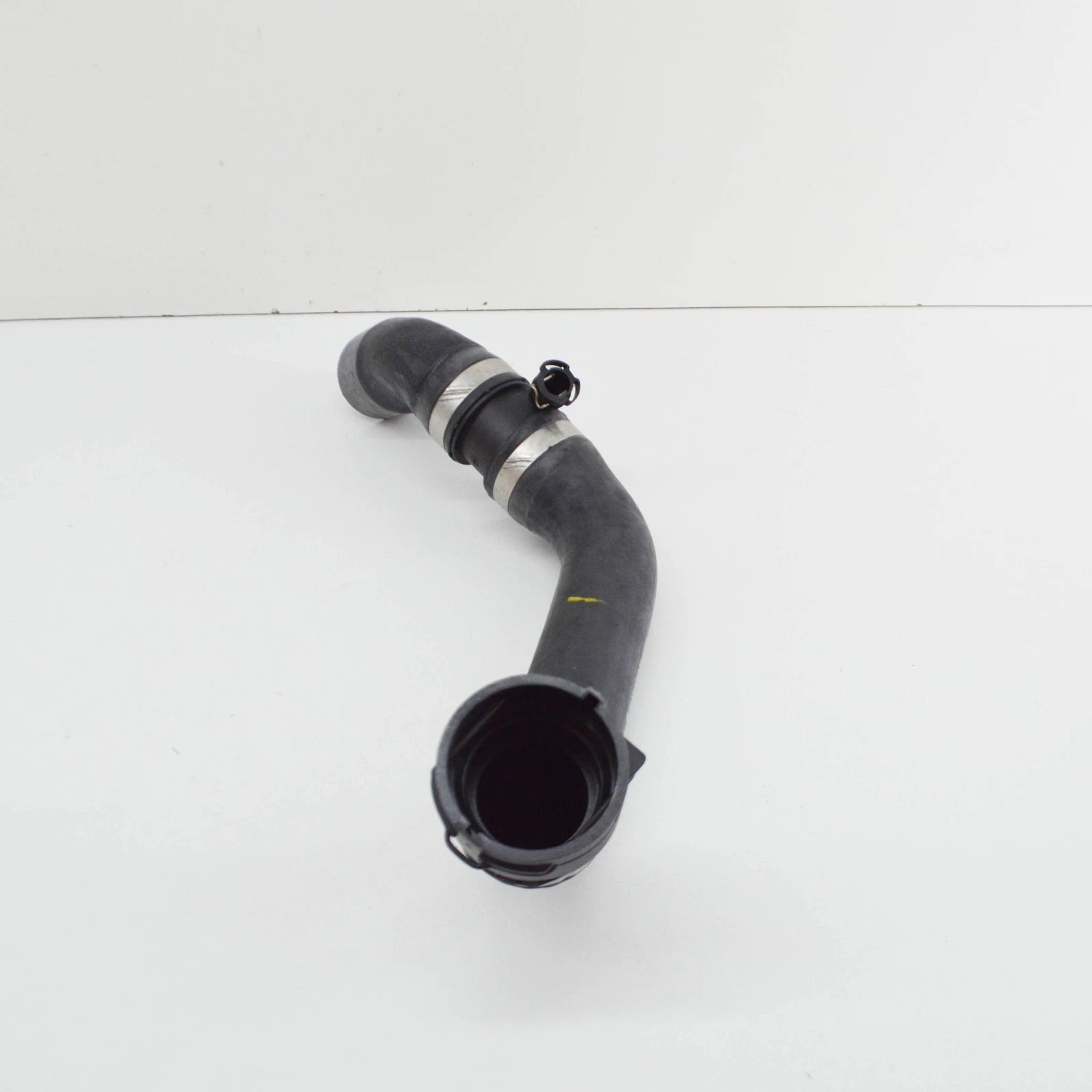 NEW MERCEDES-BENZ SL R230 AMG RADIATOR TOP COOLANT HOSE A2305011582 ORIGINAL