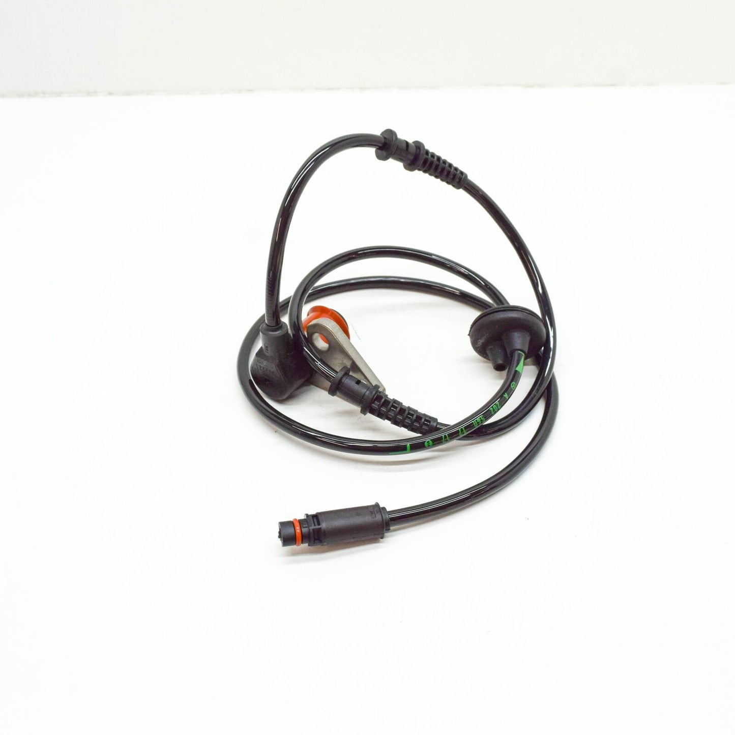 NEW MERCEDES-BENZ C W202 FRONT LEFT SPEED SENSOR SENDER UNIT A2025401717