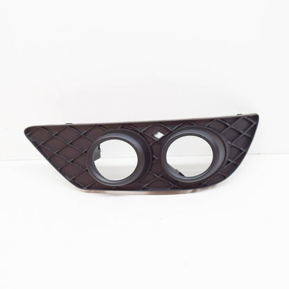 NEW MERCEDES-BENZ C-CLASS W204 FRONT RIGHT FOG LIGHT COVER A2048802924 ORIGINAL