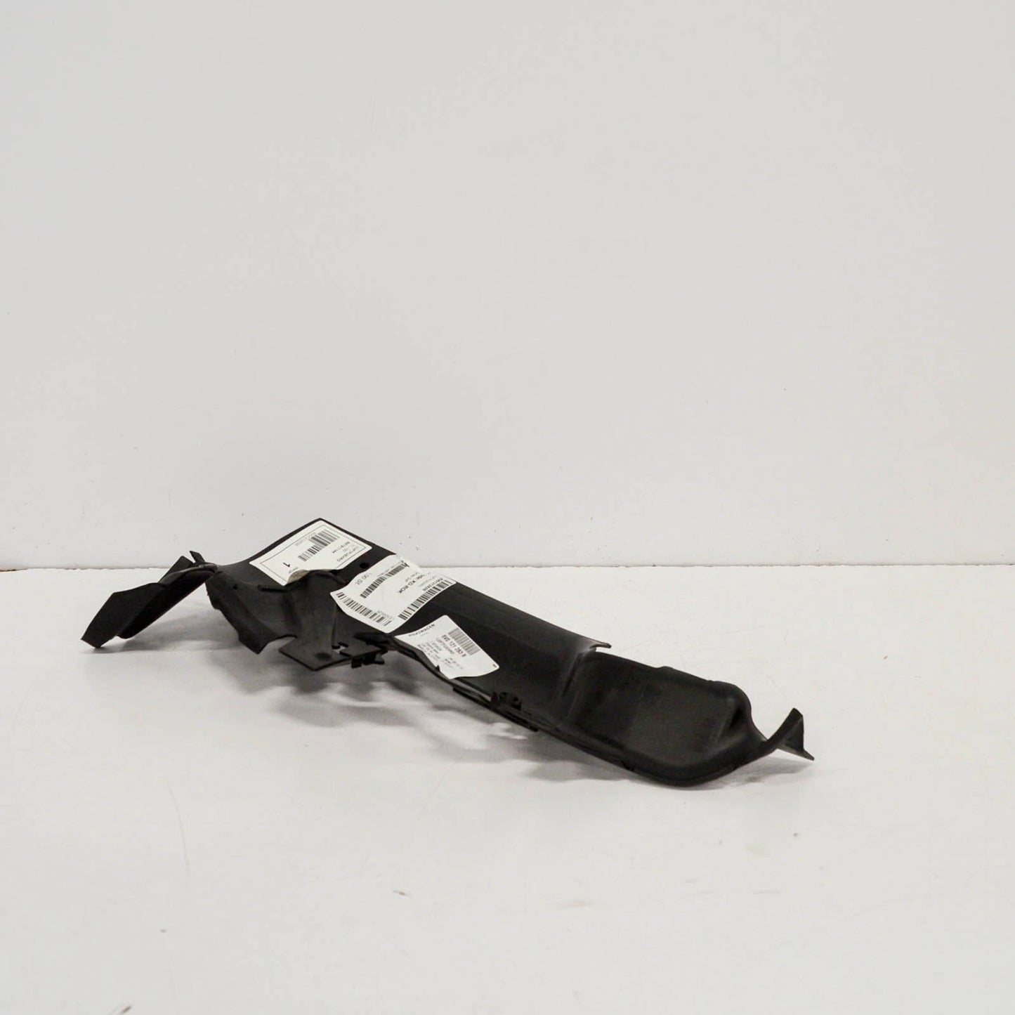 NEW AUDI A3 8V AIR DUCT LEFT DEFLECTOR 8V0121283B ORIGINAL