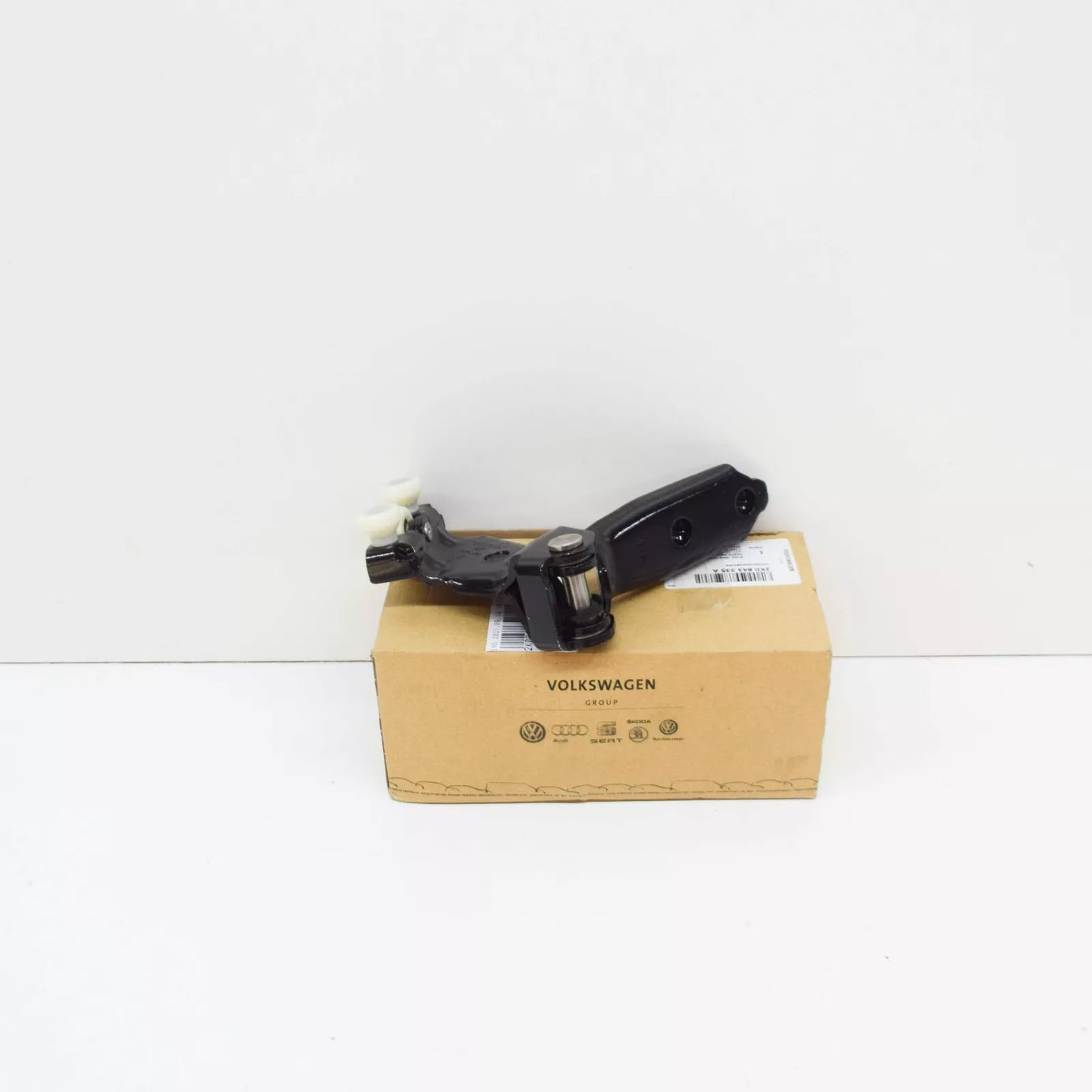 NEW VOLKSWAGEN CADDY 2K REAR LEFT HINGE FOR SLIDING DOOR 2K0843335A