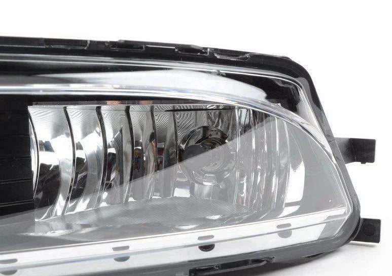 NEW VOLKSWAGEN CC FRONT LEFT HALOGEN FOG LIGHT 3C8941699