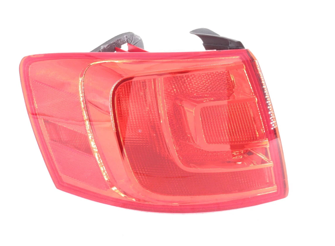 NEW VOLKSWAGEN JETTA A6 REAR LEFT OUTER TAILLIGHT 5C6945095D