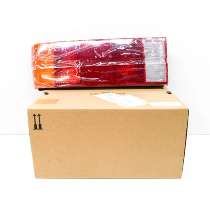 NEW BMW 3 E30 REAR RIGHT TAIL LIGHT WITH FOG LIGHT 63211370678 1370678 ORIGINAL