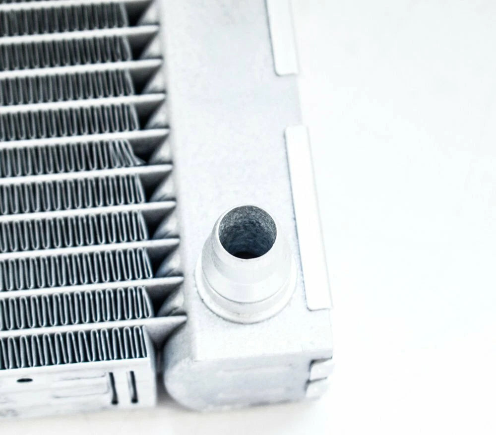 NEW BMW 5 F10 M5 4.4I LEFT SIDE RADIATOR 17112284277 ORIGINAL