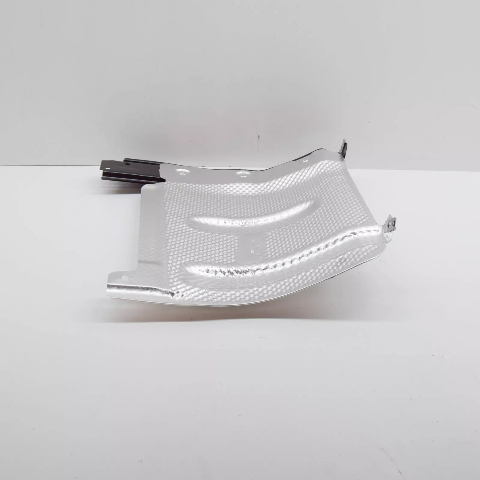 NEW MERCEDES-BENZ E-CLASS W212 HEAT SHIELD A2126800122 ORIGINAL