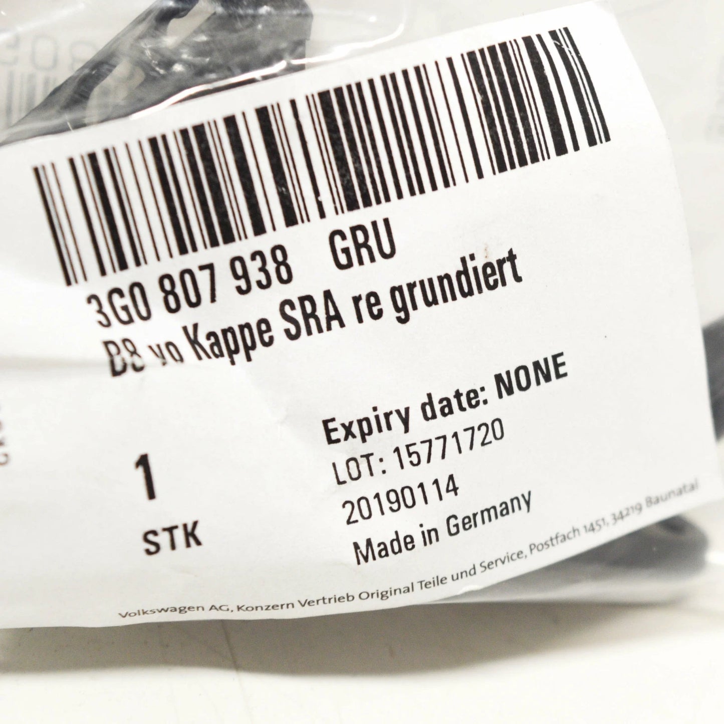 NEW VW PASSAT B8 FRONT BUMPER HEADLIGHT WASHER COVER RIGHT 3G0807938GRU ORIGINAL