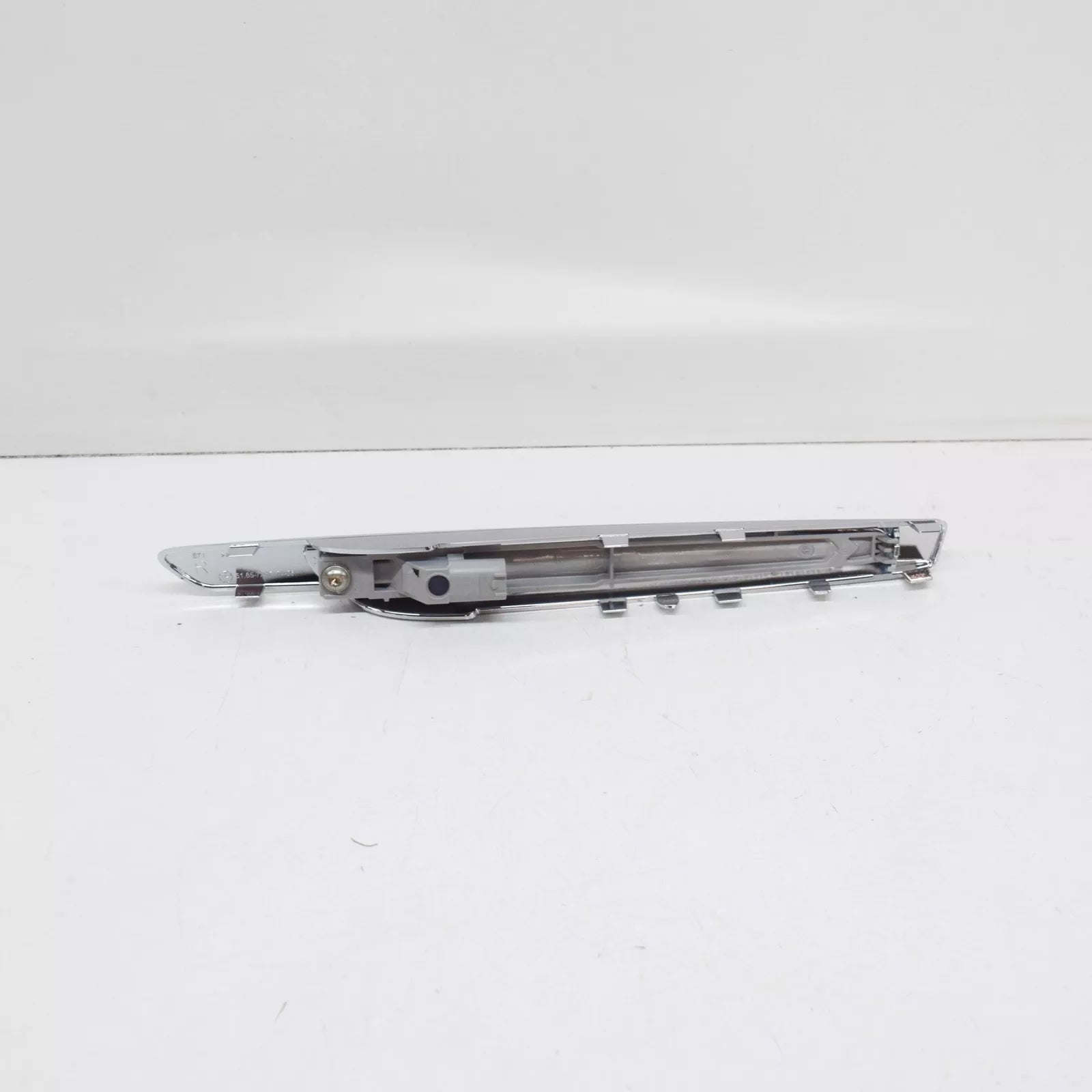 NEW BMW X6 E71 M RIGHT SIDE TURN SIGNAL M TRIM ELEMENT 51657207174 ORIGINAL