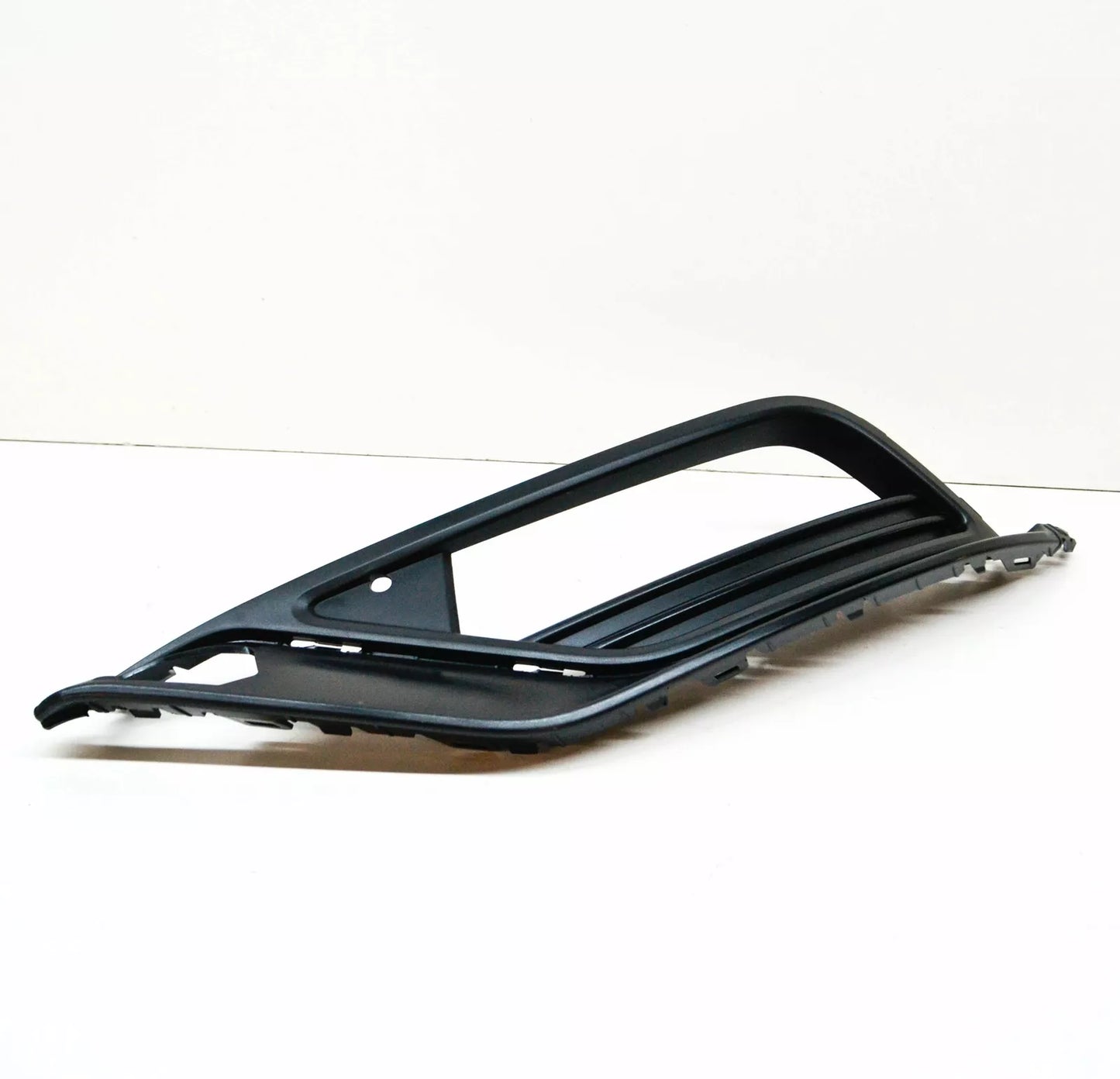 NEW VOLKSWAGEN PASSAT B8 FRONT LEFT BUMPER VENT GRILLE 3G0853665E9B9