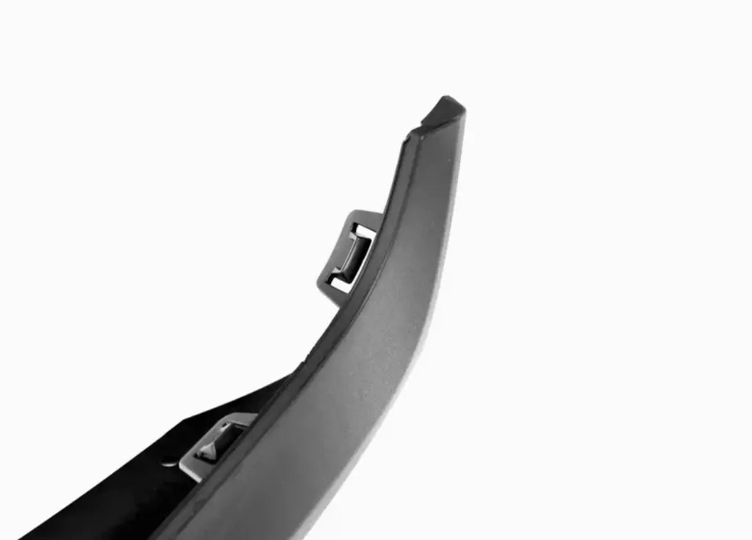 NEW BMW I3 I01 FRONT BUMPER LOWER TRIM COVER 51117296817 7296817 ORIGINAL