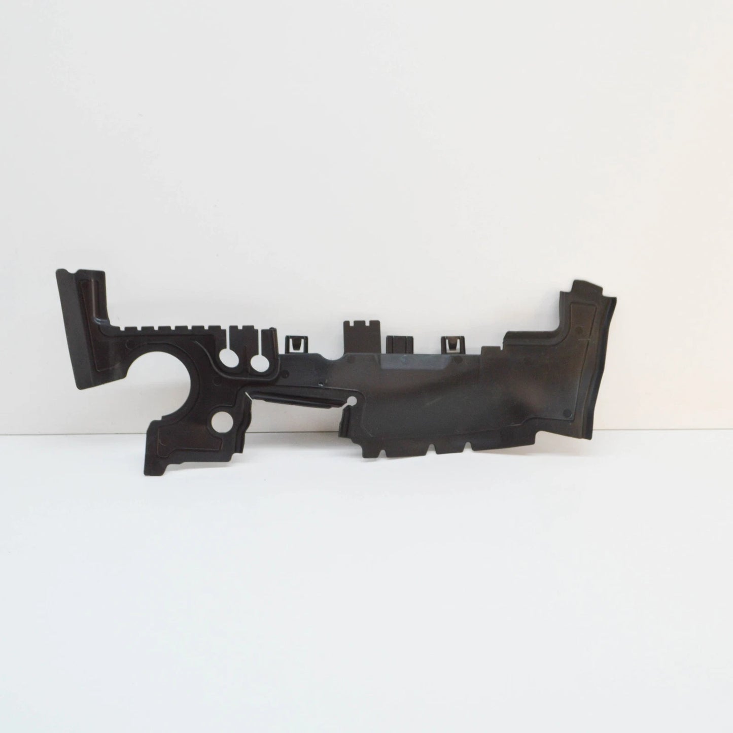 NEW AUDI RS Q3 8U RADIATOR LEFT AIR GUIDE 8U0121283K