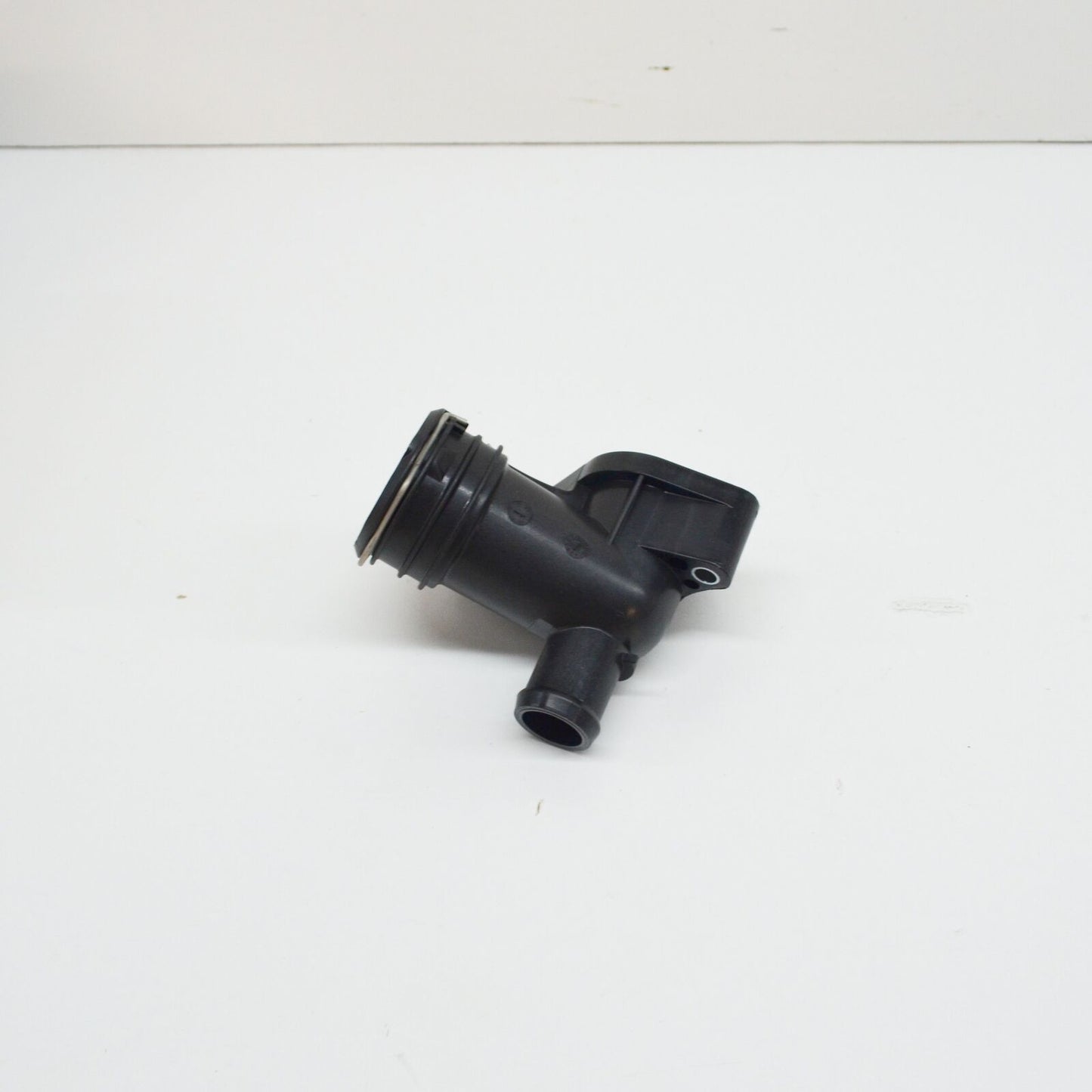 NEW MERCEDES-BENZ ML W164 ENGINE COOLANT FLANGE A6422001156 ORIGINAL