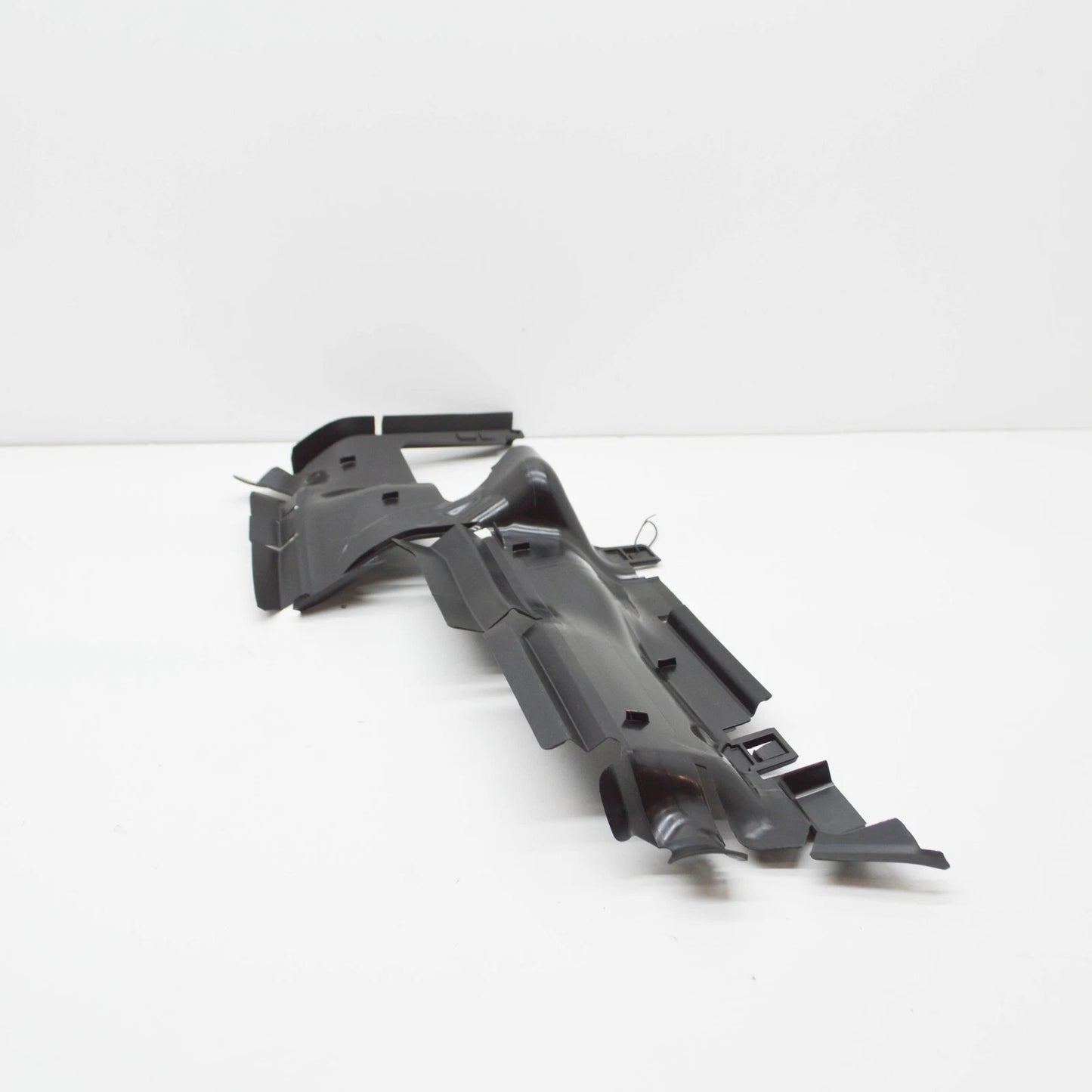 NEW AUDI A4 B9 RADIATOR LEFT OUTER DUCT 8W0121283AM ORIGINAL