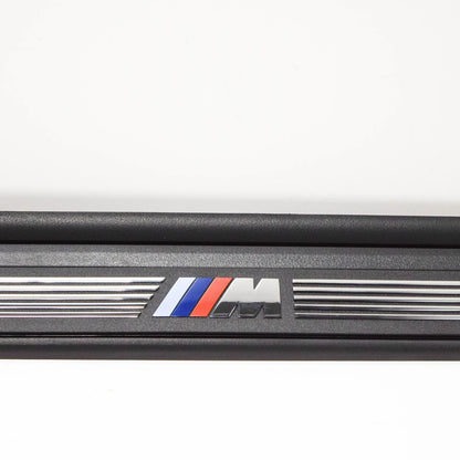 NEW BMW 1 E88 M SPORT LEFT DOOR ENTRY SILL STRIP 51478045297 2011 ORIGINAL