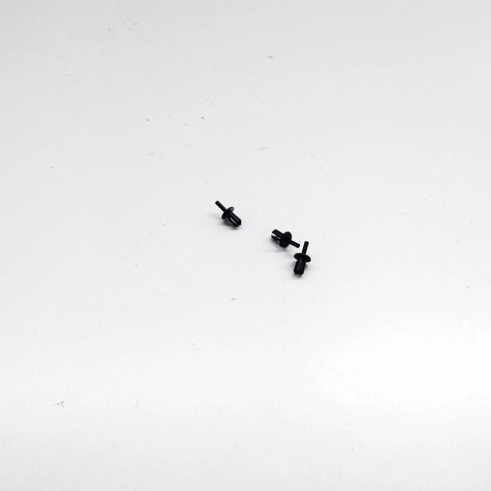 NEW MERCEDES-BENZ SLK R171 FRONT BUMPER LEFT PLATE A1718800311 ORIGINAL