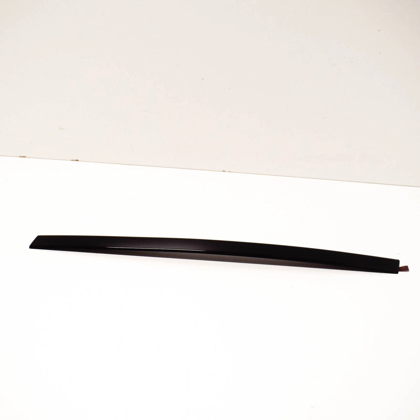 NEW BMW 1 E81 EXTERIOR RIGHT B PILLAR TRIM COVER STRIP 51377164946 ORIGINAL