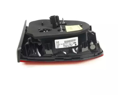 NEW VW GOLF MK7 VARIANT REAR RIGHT INNER TAILLIGHT 5G9945094H ORIGINAL