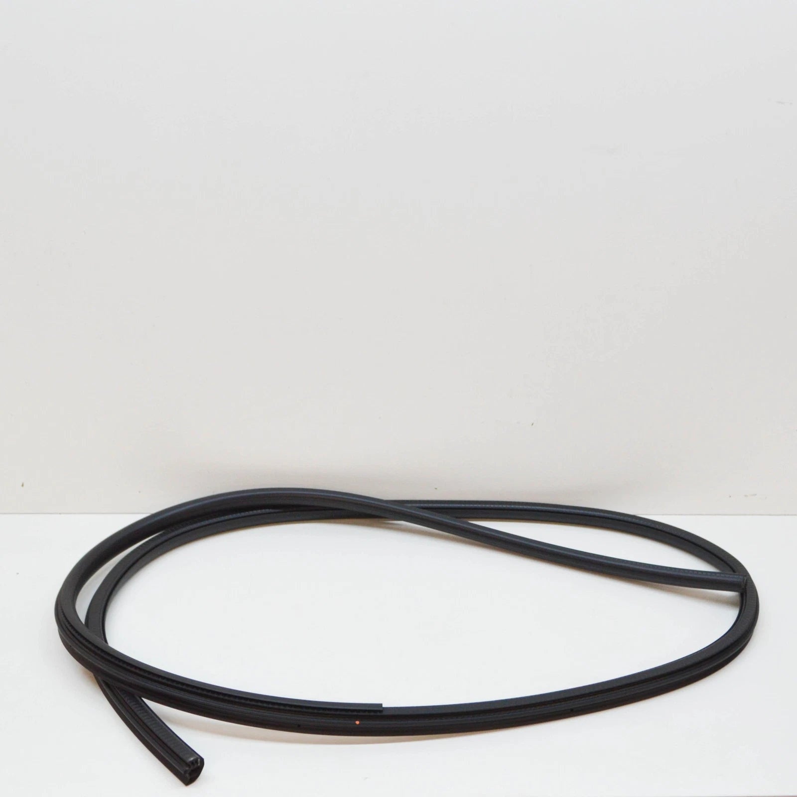 NEW VW TRANSPORTER T6 FRONT LEFT DOOR OUTER SEAL RUBBER 7LA837911C