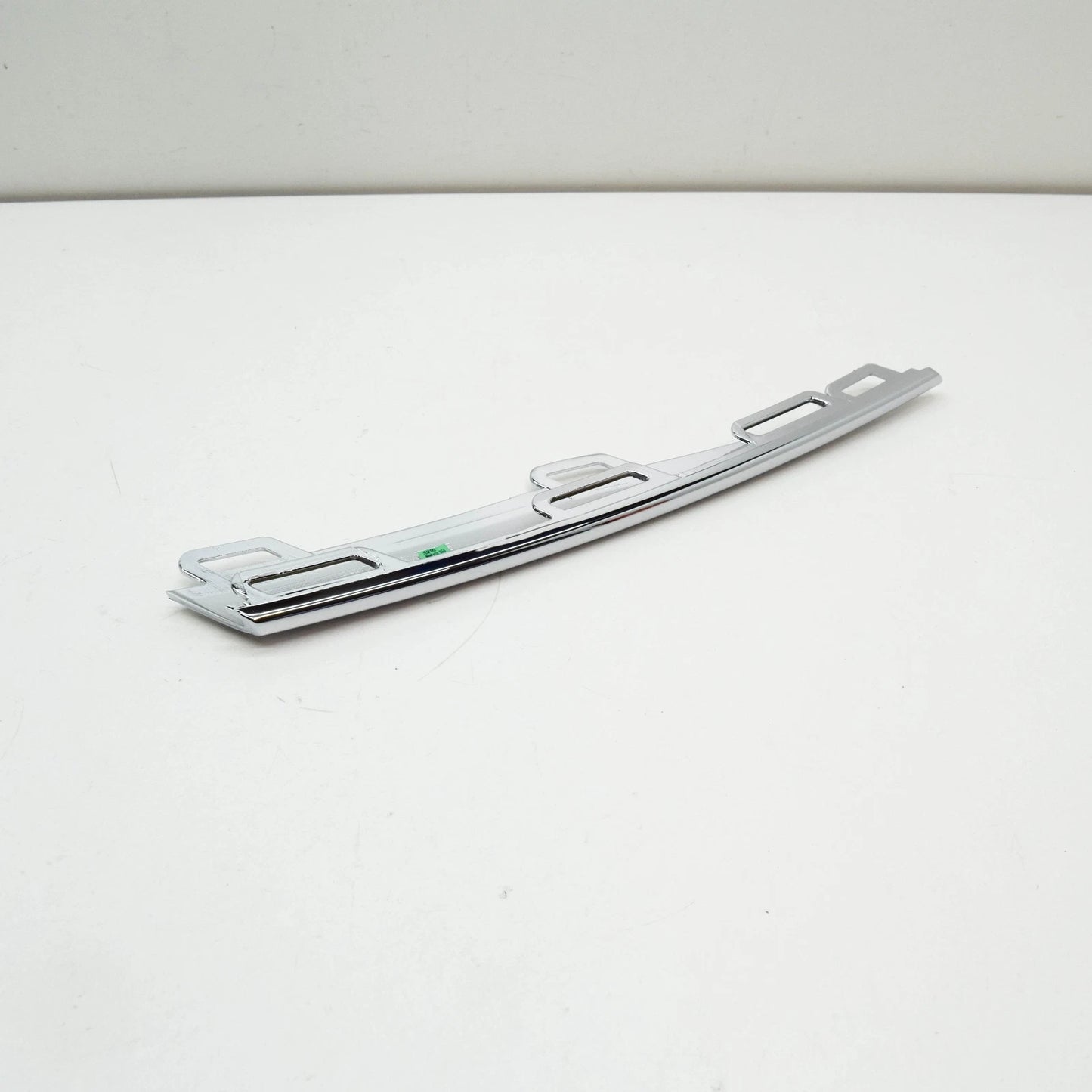 NEW VOLKSWAGEN TIGUAN AD MK2 FRONT LEFT BUMPER TRIM 5NA853101C2ZZ ORIGINAL