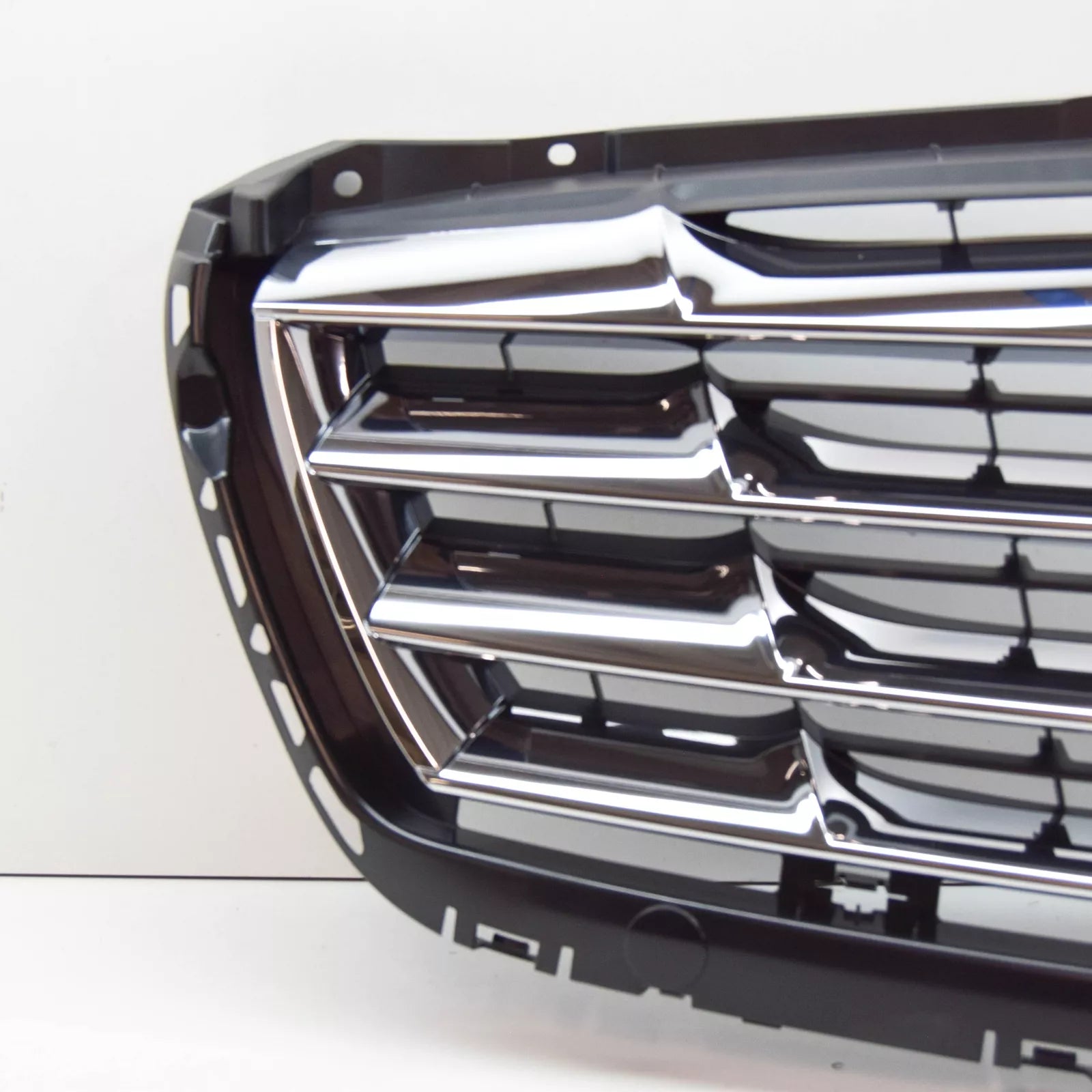 NEW MERCEDES-BENZ SPRINTER W906 RADIATOR GRILLE A90688009859051 ORIGINAL