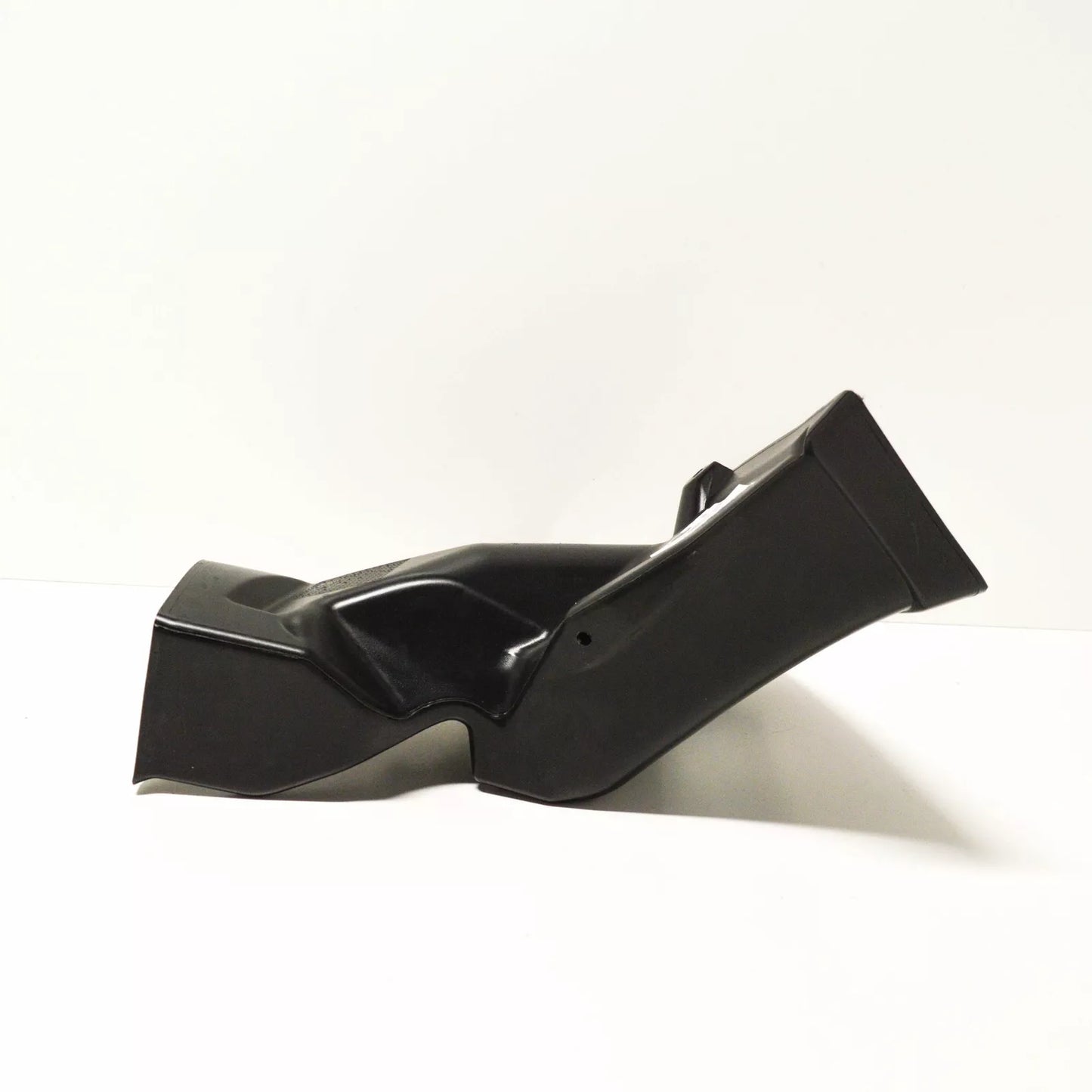 NEW BMW 3 M3 E92 FRONT BUMPER LEFT AIR DUCT 51747900823 7900823 2009 ORIGINAL