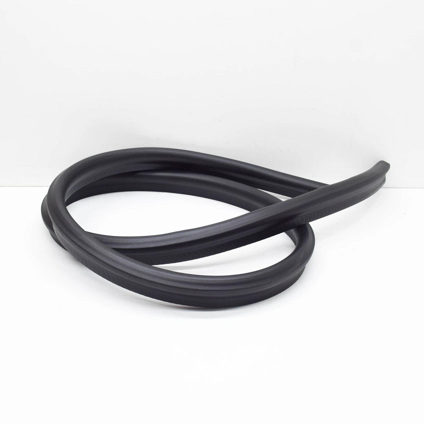 NEW BMW 3 E36 HARDTOP REAR WINDOW FRAME GASKET 8397667 54218397667 ORIGINAL