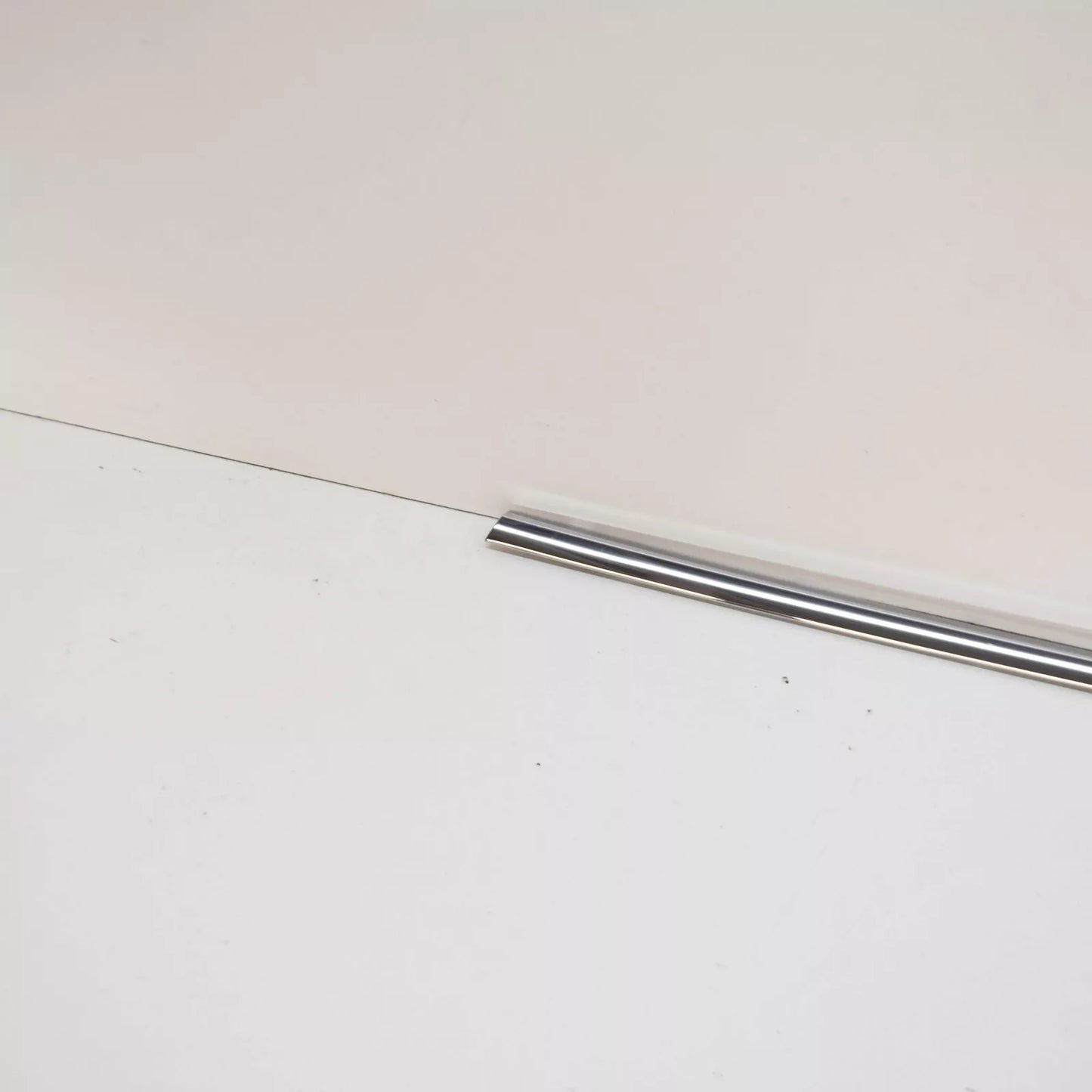 NEW MERCEDES-BENZ C W205 FRONT RIGHT DOOR MOLDING A2056906202 ORIGINAL