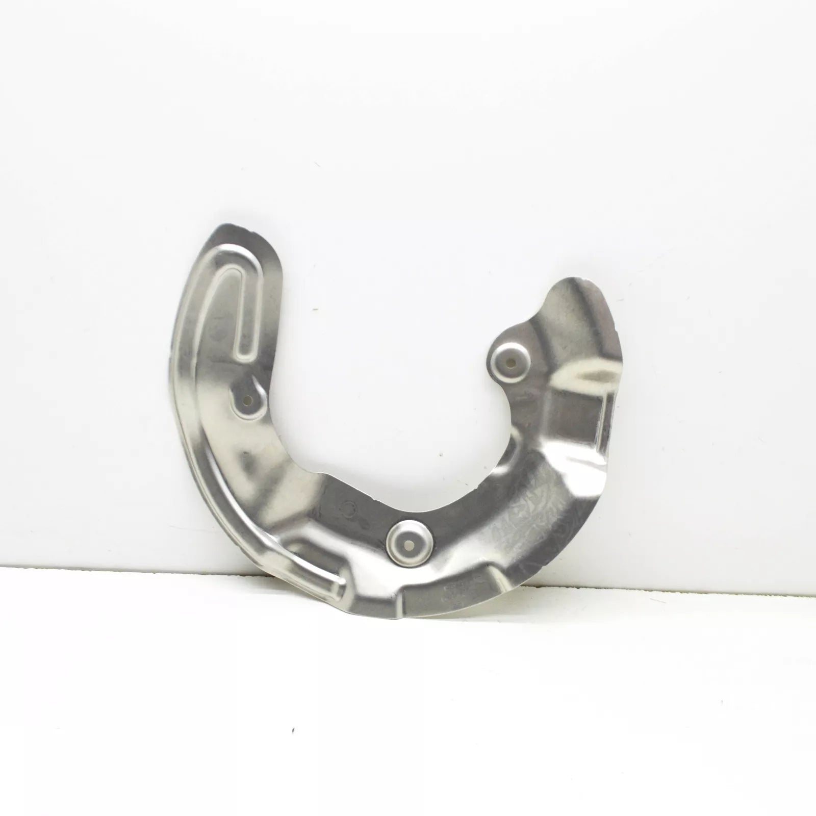 NEW BMW 1 F40 FRONT LEFT BRAKE DISC PROTECTION PLATE 34106869779 ORIGINAL