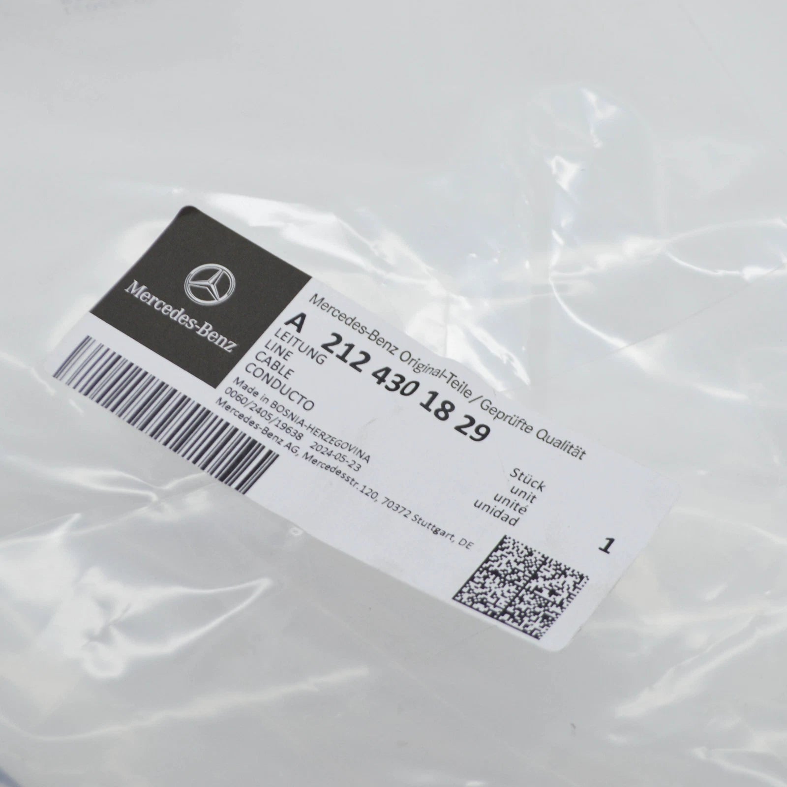 NEW MERCEDES-BENZ E W212 VACUUM LINE A2124301829 ORIGINAL