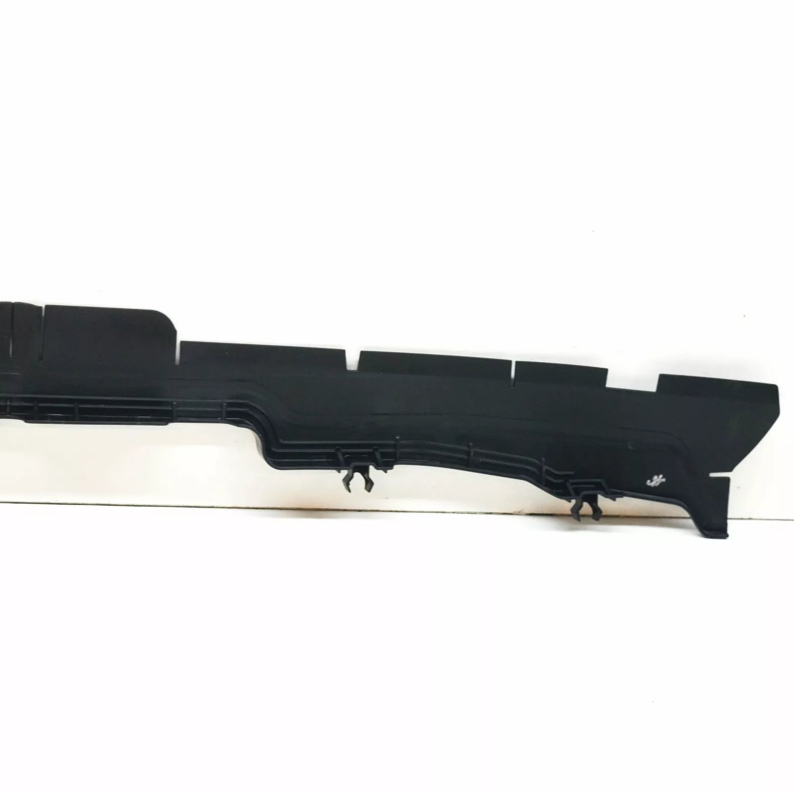 NEW VOLKSWAGEN TIGUAN AD MK2 RADIATOR UPPER COVER 5NN121330C ORIGINAL